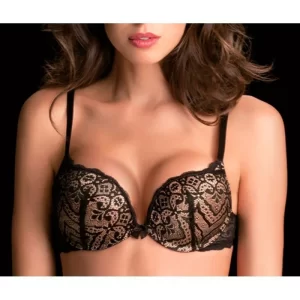 Reggiseno Elodie - Love&Bra - Reggiseno push-up in pizzo, coppa graduata con ferretto e scollatura a cuore. Interno coppa in cotone. Coppa esterna color carne effetto trasparente per un look sensuale.