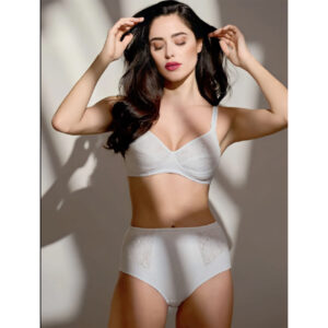 Evita Reggiseno Spiman: comfort quotidiano, coppa B con imbottitura leggera, cotone traspirante e spalline regolabili per un sostegno perfetto.