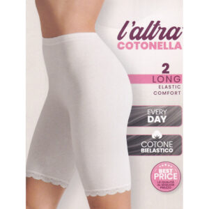 Slip donna Cotonella 3163 con gamba lunga, in cotone elasticizzato con pizzo smerlato. Comfort, eleganza e resistenza per ogni giorno.
