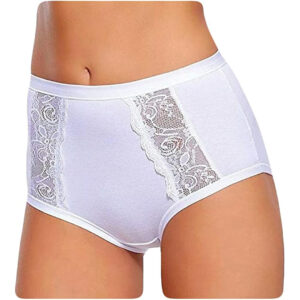 534 Slip Jadea: culotte alta donna in cotone modal elasticizzato con inserti in pizzo. Comfort, sostegno e stile per ogni occasione.